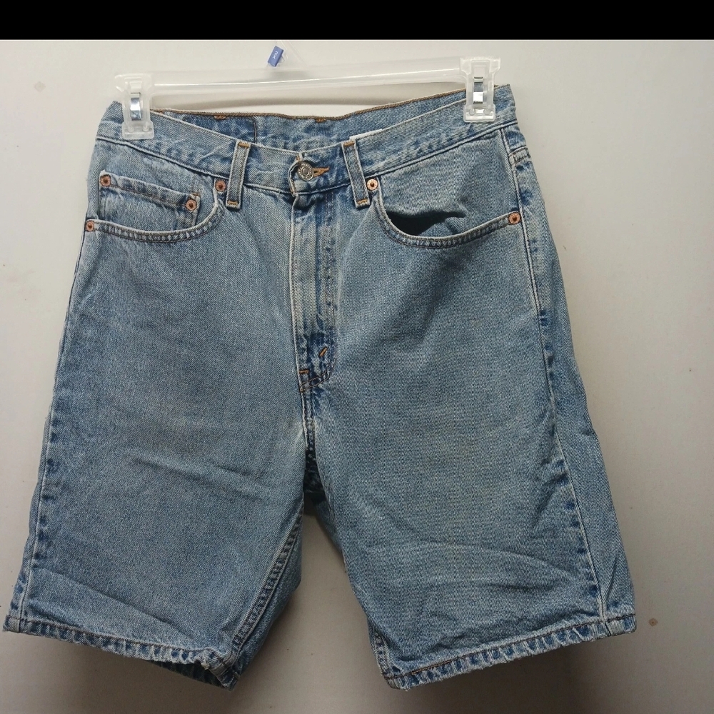 Levi's 505 Shorts Regular Fit (Distressed) Red Tab Medium Wash Mens Size 32
